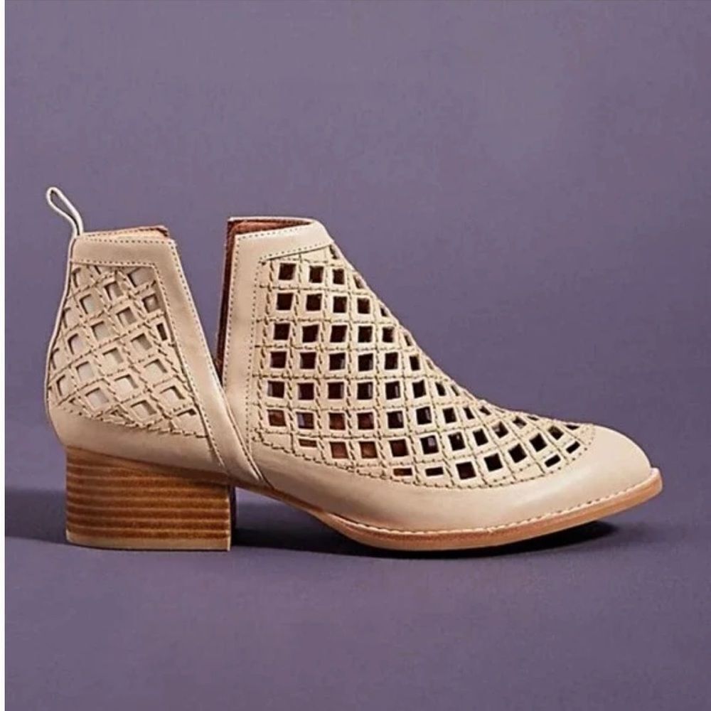 Jeffrey Campbell Taggart Open Weave Ankle Booties Beige Women’s Size 7